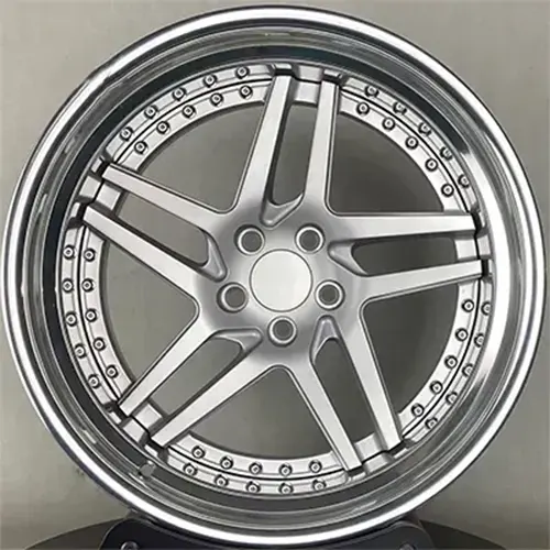 Volvo C30 T5 five-spoke forged wheel with polished lip