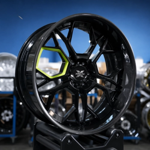 FJ Cruiser forged wheel with gloss black face carbon lip and green detail