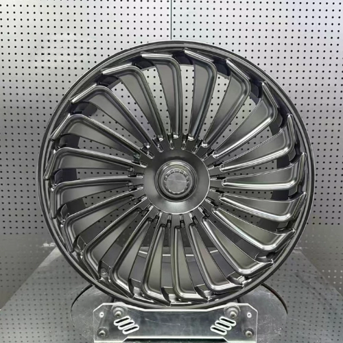 24-inch Grand Cherokee forged wheel showing directional turbine spokes