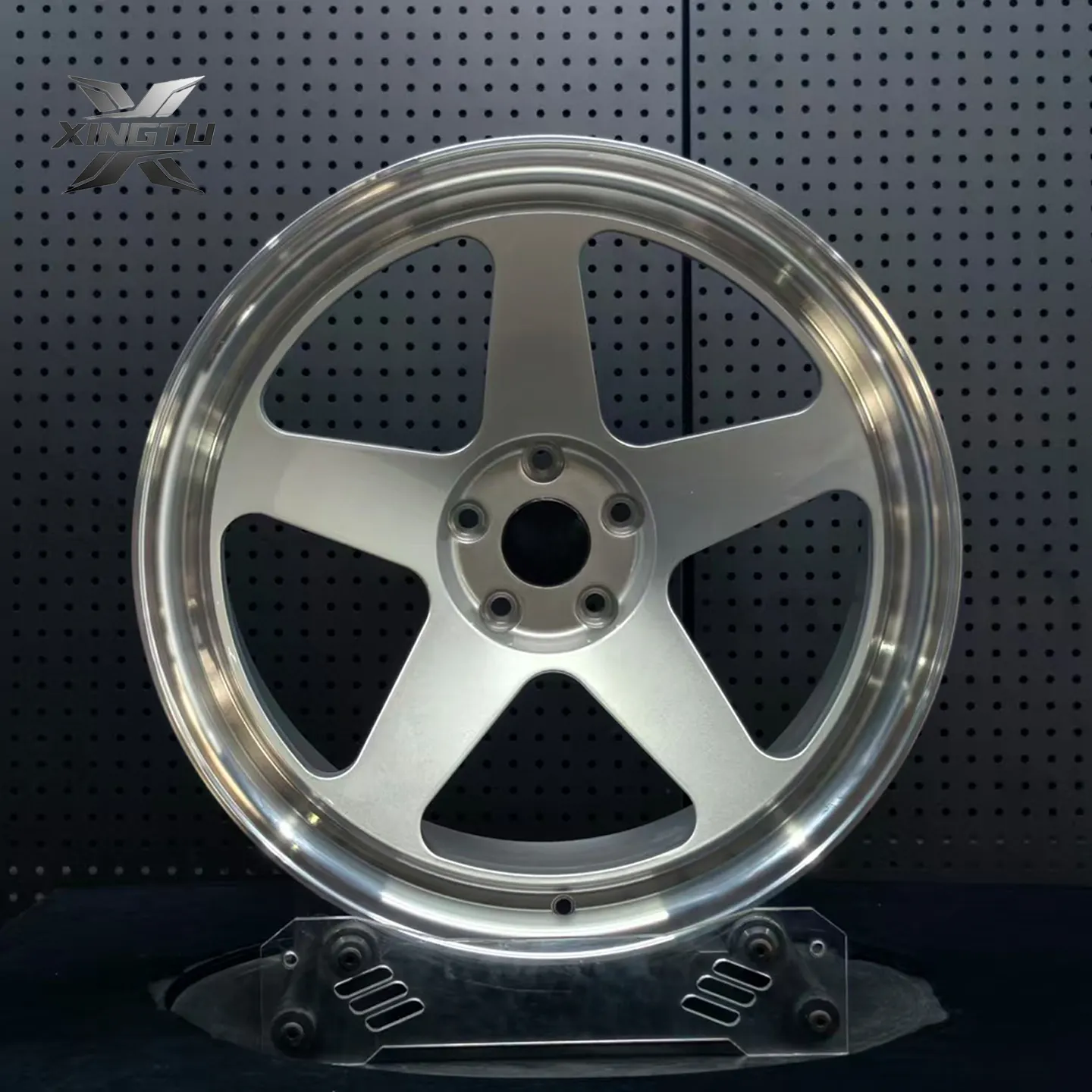Finished Corvette Z06 forged wheel with brushed aluminum face and reflective rim
