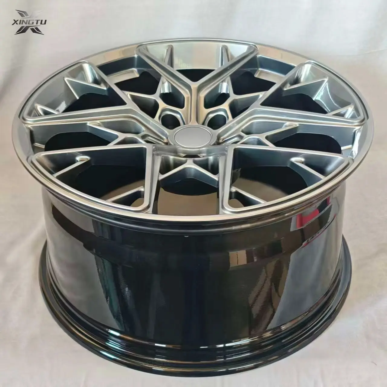 Porsche 718 staggered forged wheels with 20×8.5 front and 20×10.5 rear specifications